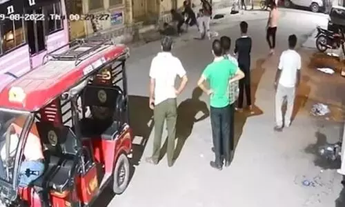 സുവർണ ക്ഷേത്രത്തിന് സമീപം പുകയില ഉപയോഗിച്ചെന്ന്; യുവാവിനെ നിഹാങ്കുകൾ കുത്തിക്കൊലപ്പെടുത്തി