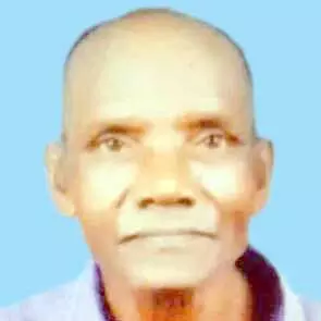 കാ​ണാ​താ​യ വ​യോ​ധി​ക​ന്‍റെ മൃ​ത​ദേ​ഹം തോ​ട്ടി​ൽ