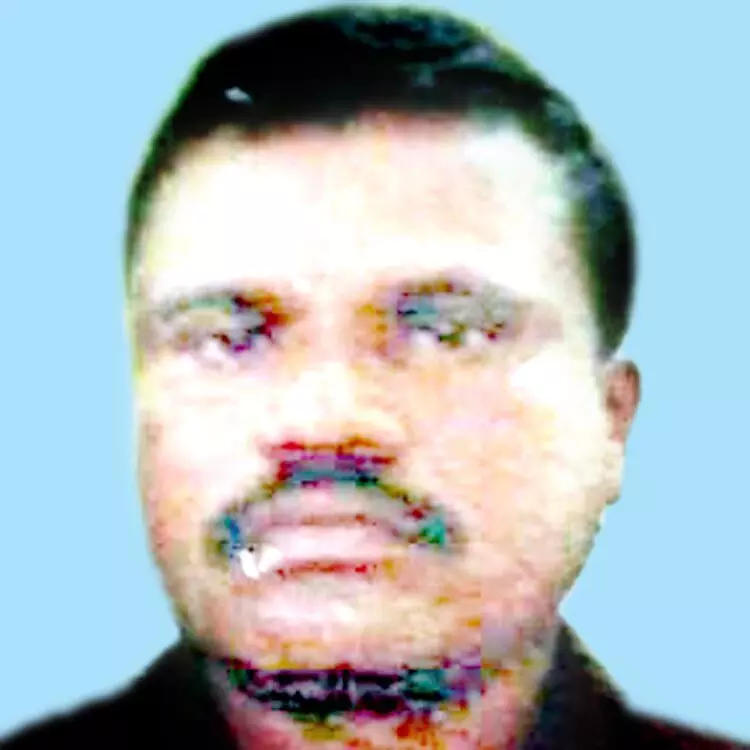 വൈ​ദ്യു​താ​ഘാ​ത​മേ​റ്റ്  യു​വാ​വ് മ​രി​ച്ചു