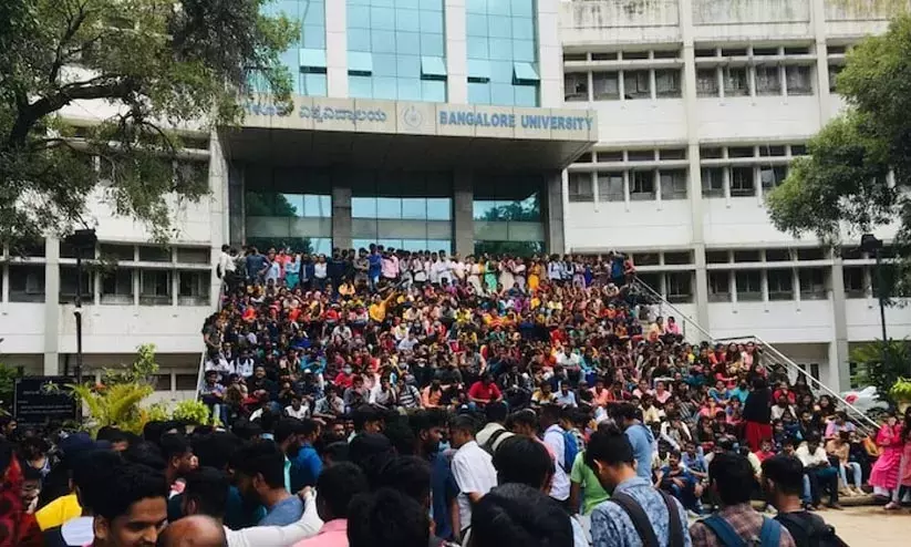 ബംഗളൂരു യൂനിവേഴ്സിറ്റി കാമ്പസിൽ ക്ഷേത്ര നിർമാണം; പ്രതിഷേധവുമായി വിദ്യാർഥികൾ