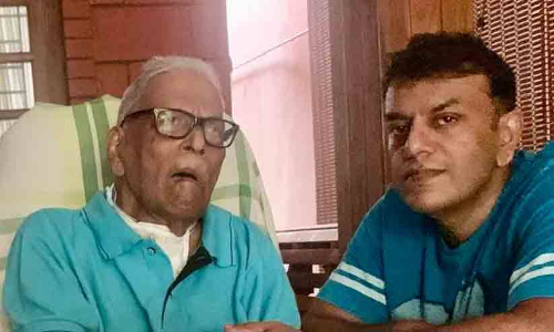 vs achuthanandan va arunkumar