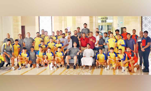 മഞ്ഞപ്പടക്ക് ആശംസകളോടെ യാത്രയയപ്പ്