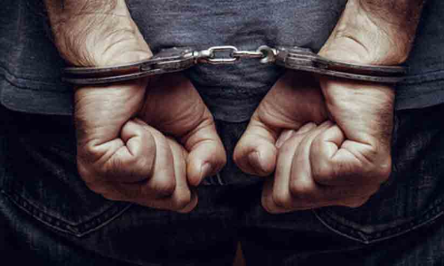 പിതാവിനെ വെട്ടിപ്പരിക്കേല്പ്പിച്ച സംഭവം; മകന് കസ്റ്റഡിയില് പിതാവിനെ വെട്ടിപ്പരിക്കേല്പ്പിച്ച സംഭവം; മകന് കസ്റ്റഡിയില്