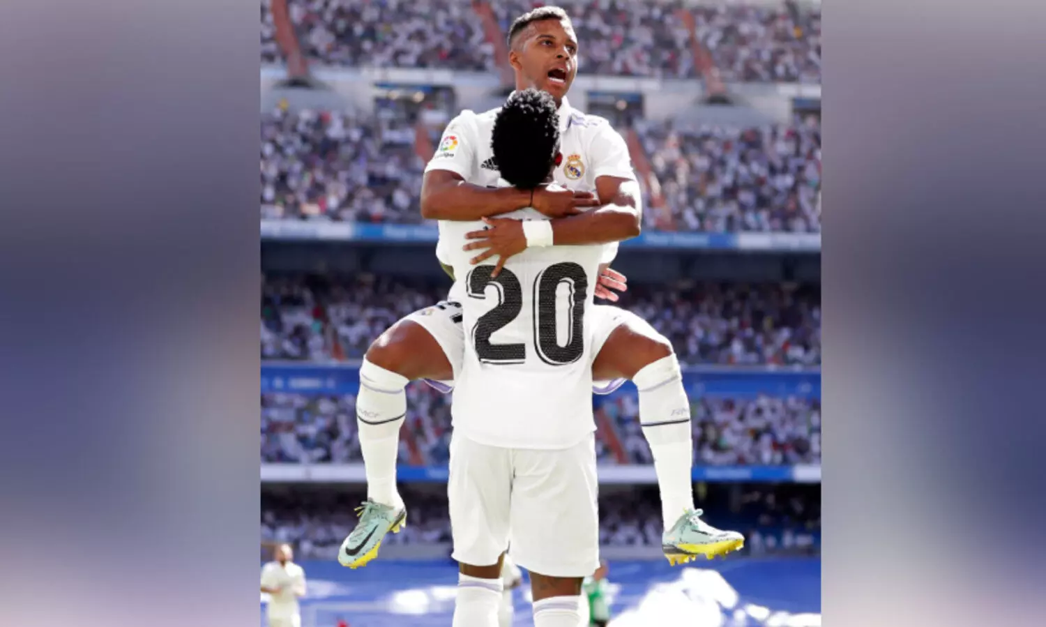 ലാ ലിഗ: തകർപ്പൻ ജയവുമായി റയലും ബാഴ്സയും