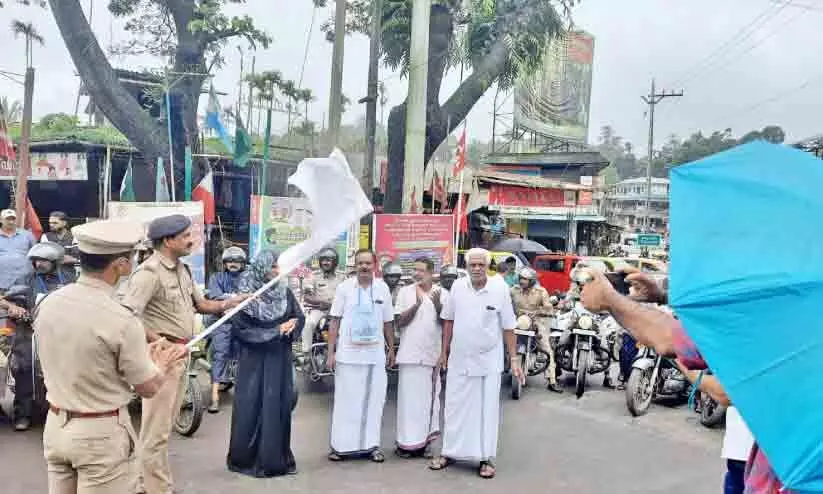 ലഹരിക്കെതിരെ ബോ​ധ​വ​ത്ക​ര​ണവുമായി പൊലീസ്