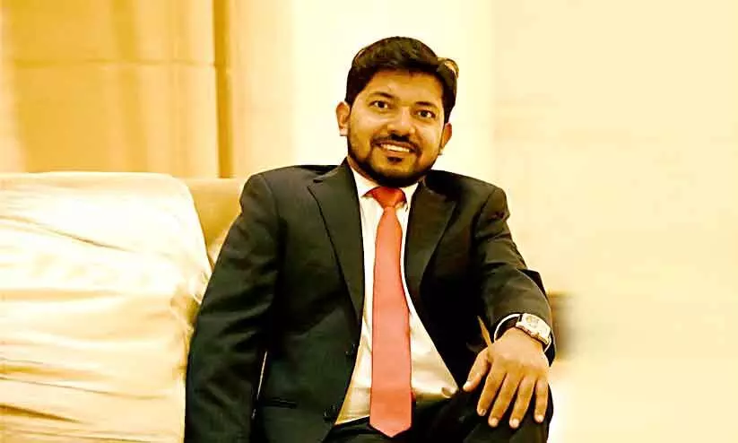 നേട്ടങ്ങളുടെ പടവുകള് താണ്ടി ഡോ. അബ്ബാസ് പനക്കല് നേട്ടങ്ങളുടെ പടവുകള് താണ്ടി ഡോ. അബ്ബാസ് പനക്കല്