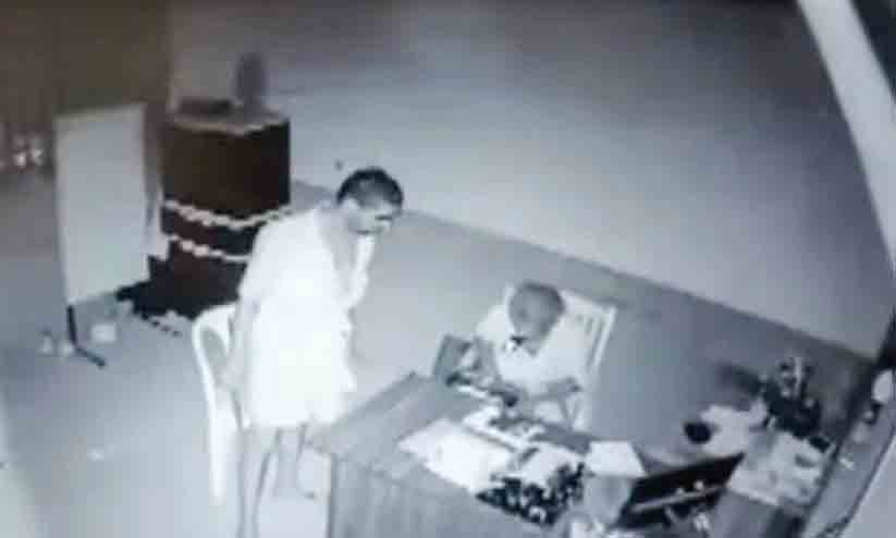 ആക്രിക്കടയിൽ മോഷണം ആക്രിക്കടയിൽ മോഷണം