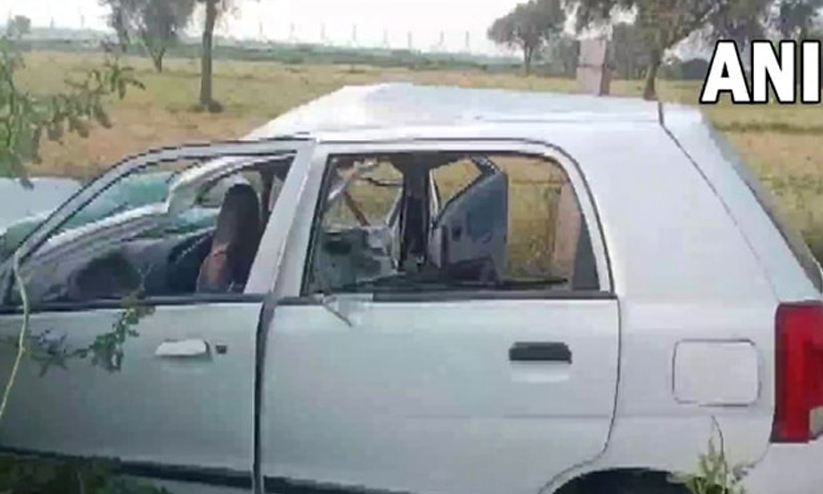 രാജസ്ഥാനിൽ കാറും ട്രക്കും കൂട്ടിയിടിച്ച് മൂന്നു മരണം രാജസ്ഥാനിൽ കാറും ട്രക്കും കൂട്ടിയിടിച്ച് മൂന്നു മരണം