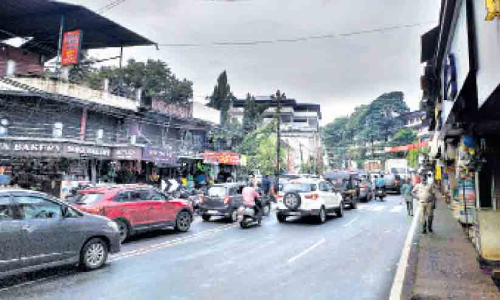 ചാലിയാർ വള്ളംകളി: ഗതാഗതം തടസ്സപ്പെട്ടത് അഞ്ച് മണിക്കൂർ