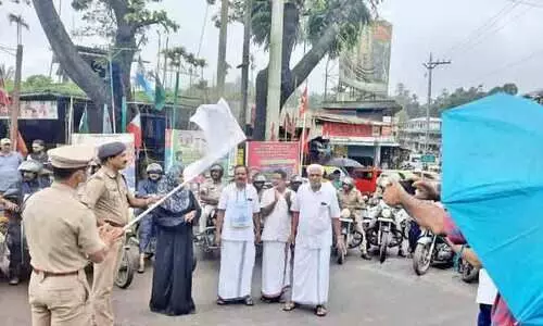ലഹരിക്കെതിരെ ബോ​ധ​വ​ത്ക​ര​ണവുമായി പൊലീസ്