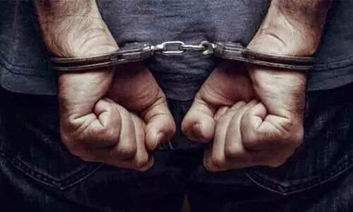 യുവതിയെ ഭീഷണിപ്പെടുത്തിയയാൾ പിടിയിൽ