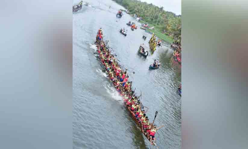 കന്നേറ്റി ജലോത്സവം: നടുവിലേപറമ്പൻ ചാമ്പ്യൻ കന്നേറ്റി ജലോത്സവം: നടുവിലേപറമ്പൻ ചാമ്പ്യൻ