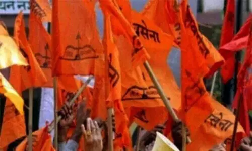 ഇനി ഏറ്റുമുട്ടൽ നേർക്കുനേർ; യു.പിയിൽ ബി.ജെ.പിക്കെതിരെ പാർട്ടി കെട്ടിപ്പടുക്കാൻ ശിവസേന