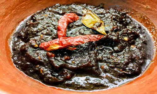 സദ്യക്ക് രുചി കൂട്ടാൻ ഈത്തപ്പഴം ചേർത്ത പുളി ഇഞ്ചി