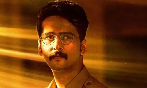 പൊലീസ് ഓഫീസറായി ഷെയ്ൻ നിഗം; വേലയുടെ ഫസ്റ്റ് ലുക് പുറത്ത്