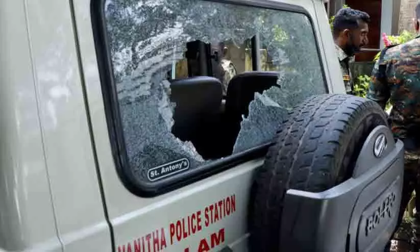 kollam police advocates clash