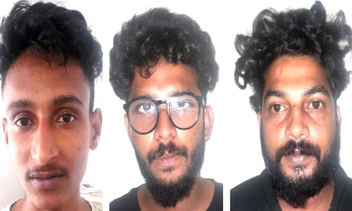 ബാർ ജീവനക്കാരെ മർദിച്ച കേസിൽ മൂന്നുപേർ അറസ്റ്റിൽ ബാർ ജീവനക്കാരെ മർദിച്ച കേസിൽ മൂന്നുപേർ അറസ്റ്റിൽ