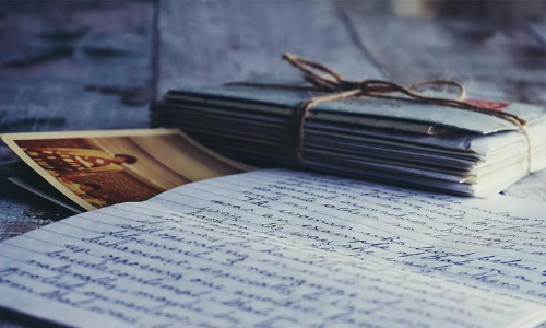 പേ​ടി തോ​ന്നു​ന്നു, നാ​ടി​നെ​യോ​ർ​ത്ത്