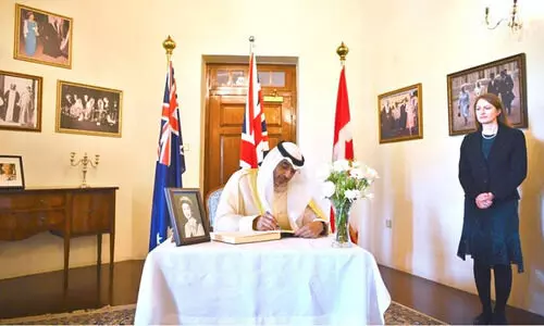 അമീറി ദിവാൻകാര്യ മന്ത്രി ബ്രിട്ടീഷ് എംബസി സന്ദർശിച്ചു