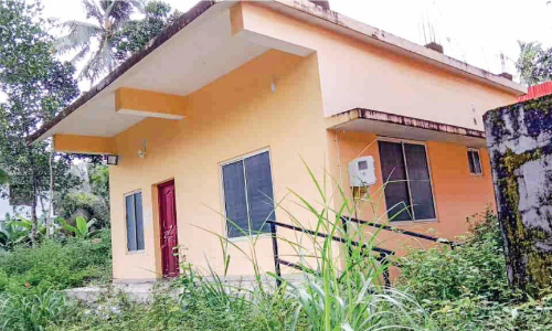 നി​ർ​മാ​ണം ക​ഴി​ഞ്ഞി​ട്ട്​ ര​ണ്ടു​വ​ർ​ഷം; പെ​രു​മ്പ​ട​പ്പി​ലെ ഹോ​മി​യോ ആ​രോ​ഗ്യ കേ​ന്ദ്രം അ​ട​ഞ്ഞു​ത​ന്നെ