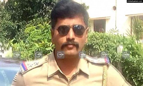 ഭാര്യാ സഹോദരിയെ വിവാഹം കഴിക്കാൻ കാറിൽ കടത്തിക്കൊണ്ടുപോയ എസ്.ഐയെ പിരിച്ചുവിട്ടു