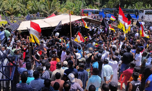 അദാനിയുടെ വിവിധ പദ്ധതികള്‍ക്കെതിരായ സമരങ്ങളെ ഏകോപിപ്പിക്കുന്നതിന് നീക്കം