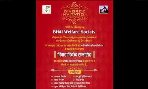 ക്ഷണക്കത്തും ആഘോഷവുമായി 18 പേരുടെ വിവാഹമോചനം; സാമ്പത്തികവും സാമൂഹികവും മാനസികവുമായ സ്വാതന്ത്ര്യം ആഘോഷിക്കുന്നു