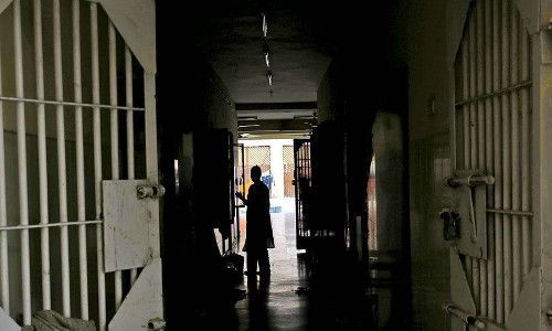 കല്ല് ഉപയോഗിച്ച് ജനൽ തകർത്തു; ജുവനൈൽ ഹോമിൽനിന്ന് ആറു പെൺകുട്ടികൾ ചാടിപ്പോയി