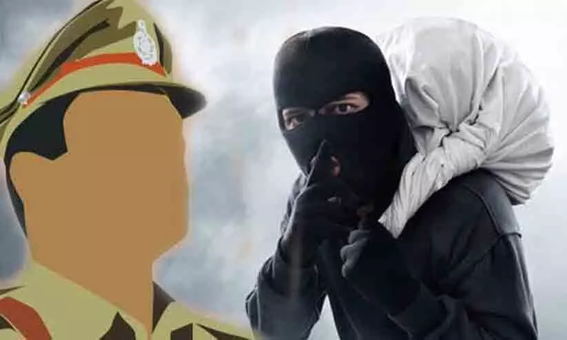 വീട് കുത്തിത്തുറന്ന് മോഷണം