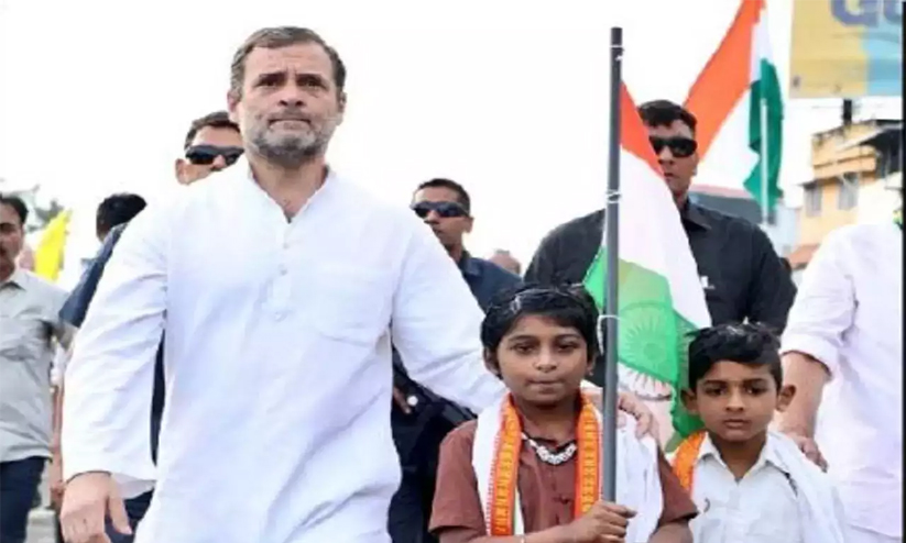 ഭാരത് ജോഡോ യാത്രക്കിടെ കുട്ടികളെ രാഷ്ട്രീയ ഉപകരണങ്ങളായി ദുരുപയോഗം ചെയ്തുവെന്ന് പരാതി ഭാരത് ജോഡോ യാത്രക്കിടെ കുട്ടികളെ രാഷ്ട്രീയ ഉപകരണങ്ങളായി ദുരുപയോഗം ചെയ്തുവെന്ന് പരാതി