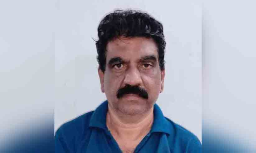 Income Tax Officers Robbery