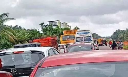 ബൈപാസിൽ അവസാനിക്കാത്ത ഗതാഗതക്കുരുക്ക്; വലഞ്ഞ് ജനം