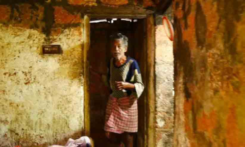 ഈ കോളനിക്കാരും മനുഷ്യരാണ്, ജീവിക്കാൻ കൊതിയുള്ളവരാണ്...