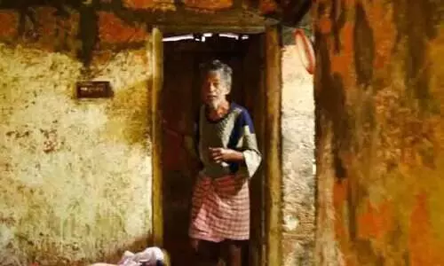 ഈ കോളനിക്കാരും മനുഷ്യരാണ്, ജീവിക്കാൻ കൊതിയുള്ളവരാണ്...