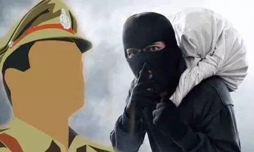 വീട് കുത്തിത്തുറന്ന് മോഷണം