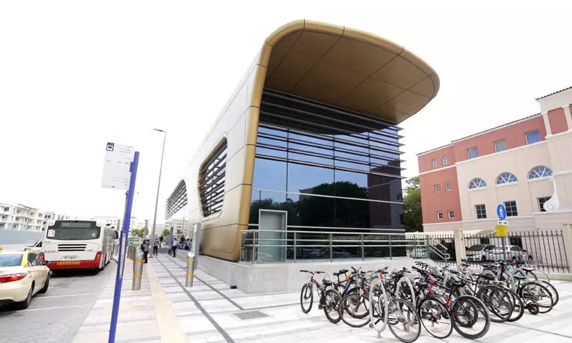 മെട്രോ സ്റ്റേഷനുകളിൽ നിർത്തിയിട്ട ആളില്ലാ സൈക്കിളുകൾ പിടിച്ചെടുത്തു