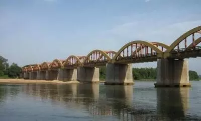 കുറ്റിപ്പുറം പാലത്തിൽ ഇന്ന് രാത്രി ഗതാഗത നിയന്ത്രണം