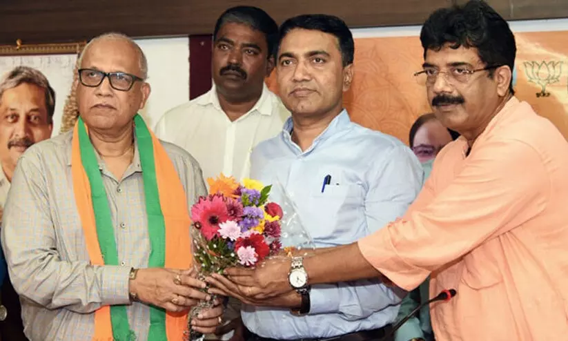 കോൺഗ്രസിൽനിന്ന് ബി.ജെ.പിയിലേക്ക് പോകാൻ ദൈവം അനുമതി തന്നെന്ന് കോൺഗ്രസ് എം.എൽ.എമാർ