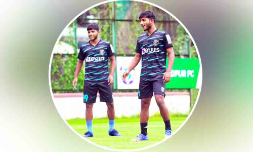 അയ്മനും അസ്ഹറും ബ്ലാസ്റ്റേഴ്സിന്റെ റിസർവ് ഇരട്ട എൻജിൻ