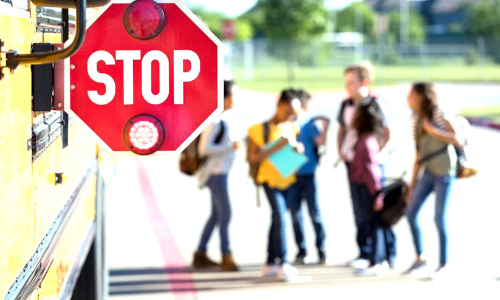 നിരത്തിൽ മക്കളുണ്ട്; സൂക്ഷിച്ച് വാഹനമോടിക്കാം..