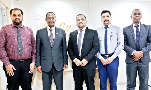 താൻസനിയ അംബാസഡർ ലുലു മാനേജ്‌മെന്റുമായി കൂടിക്കാഴ്ച നടത്തി