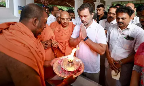 rahul-gandhi-sivagiri-visit
