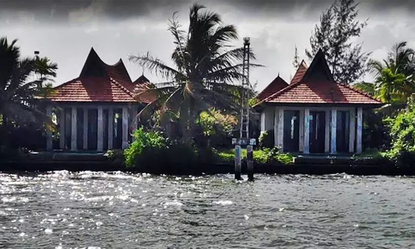 അനധികൃതമായി നിർമിച്ച ആലപ്പുഴയിലെ കാപ്പിക്കോ റിസോർട്ട് ഇന്ന് പൊളിക്കും