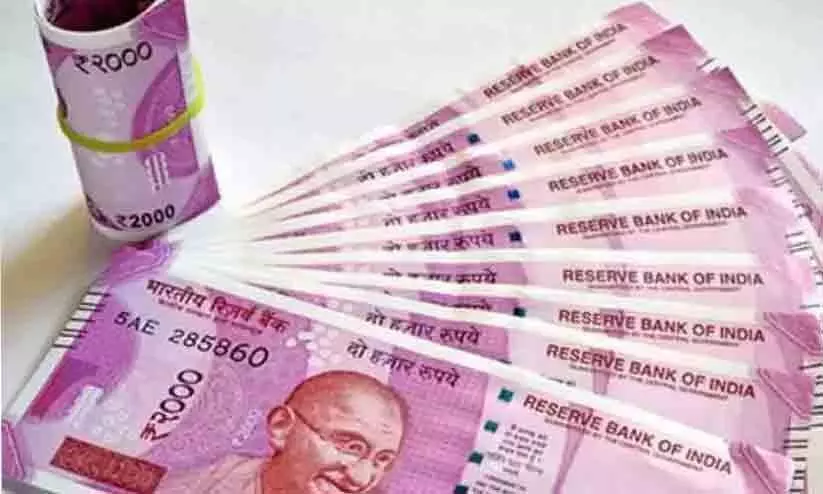 അവധിക്കാലത്ത് അന്തര്‍ സംസ്ഥാന യാത്ര നിരക്കില്‍ പകൽകൊള്ള: ഇരട്ടിയിലധികം ചാർജാണ് ഈടാക്കുന്നത്