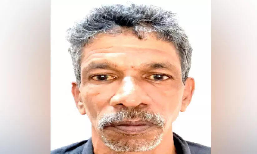 വാറന്റ് പ്രതി കഞ്ചാവുമായി പിടിയിൽ വാറന്റ് പ്രതി കഞ്ചാവുമായി പിടിയിൽ