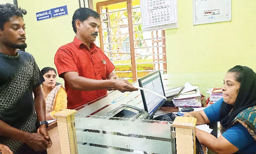 തെരുവുനായ് ശല്യം: 25 ഹോട്ട്സ്പോട്ടുകള് തെരുവുനായ് ശല്യം: 25 ഹോട്ട്സ്പോട്ടുകള്