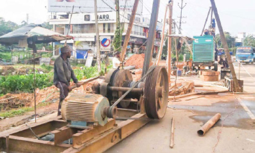 അബാൻ മേൽപാലം: നിർമാണ പ്രവർത്തനങ്ങൾ പുരോഗമിക്കുന്നു