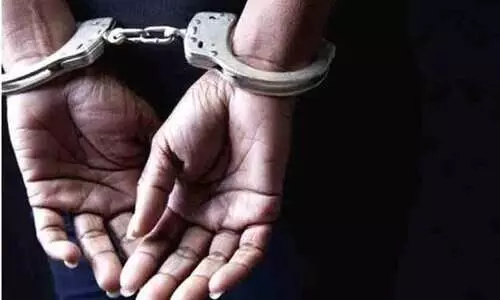 പ്രണയം നടിച്ച്​ വഞ്ചിച്ചെന്ന്;​ യുവതിക്കെതിരെ കേസെടുത്തു