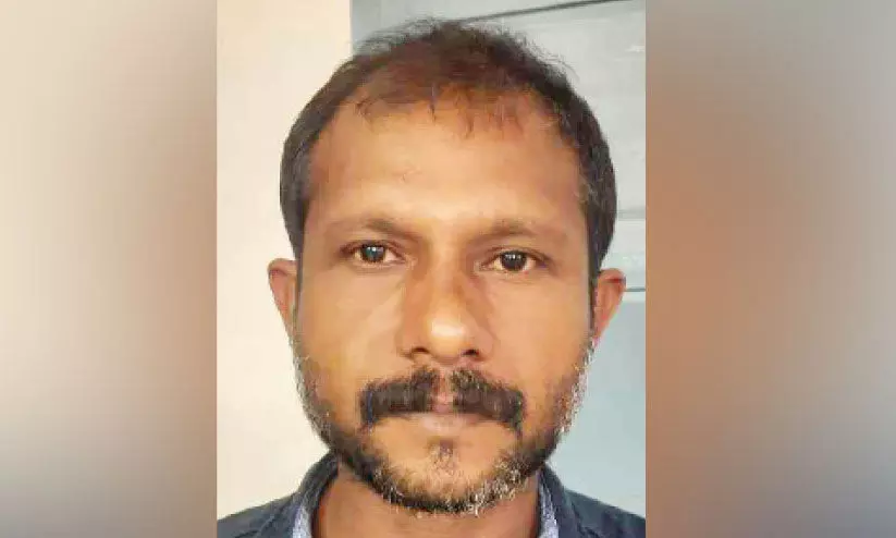 സ്കൂളിൽനിന്ന് എൽ.സി.ഡി പ്രോജക്റ്റർ മോഷ്ടിച്ച കേസിൽ ഒരാൾ അറസ്റ്റിൽ സ്കൂളിൽനിന്ന് എൽ.സി.ഡി പ്രോജക്റ്റർ മോഷ്ടിച്ച കേസിൽ ഒരാൾ അറസ്റ്റിൽ