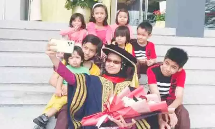 malesian mom with his children